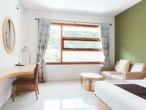 Hotel Tibera Taman Cibeunying