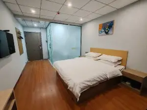 Heyue Hotel