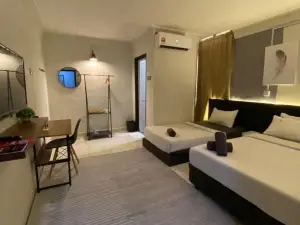 Andiana Hotel & Lodge