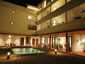 Four Seasons Hot Spring Private Soup Resort Hotel
