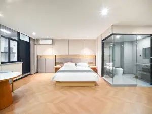 Ninghai jinzhongliuyi business hotel