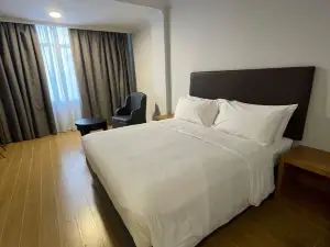 Aglow Hotel Harbor Bay Batam