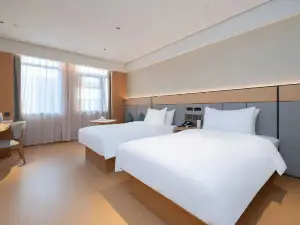 Sencai Hotel (Mengla Star Night Market)