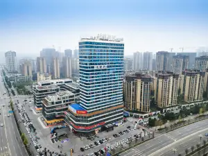 Choenix Hotel (Guang'an Garde Tianjie Branch)