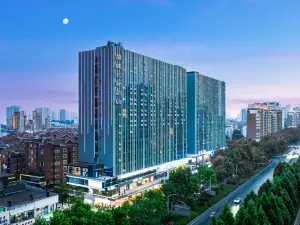 Manlu Yunji Hotel (Jiaozuo High-speed Railway Station Wanda Plaza)