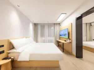 Haiyou Hotel (Baiyin Jingyuan Bell and Drum Tower Branch)