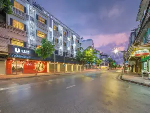 U TOR Yaowarat