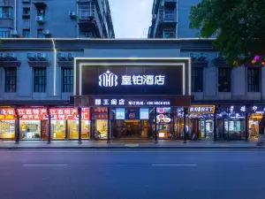Huang Platinum Hotel