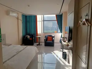 Junsheng Hotel