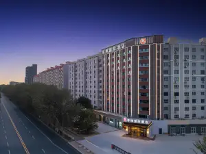 Jifeng International Hotel (Qiemu City Branch)