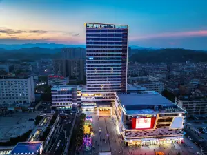 Lianyuan Run and International Hotel