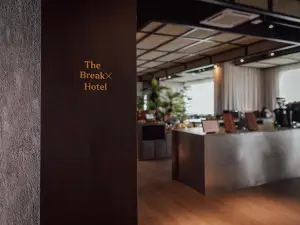 BreakX Hotel Penang