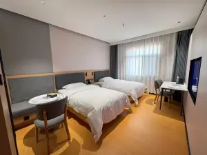 Huanyu Hotel