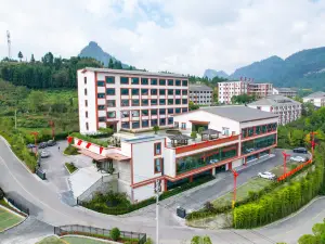 Zhaxi Yingxiang Grand Hotel