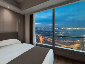 Xinglan Skyline Seaview Hotel (Zhongshan Plaza Furama International Branch)