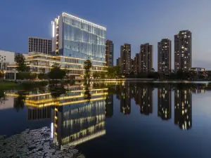 Lugang Mingyue Hotel