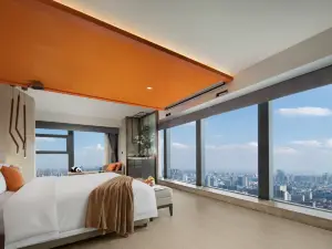 SunGold Shanggu Future Hotel (Taikoo Li Future Center Selection Store)