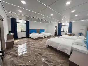Cloud View Hotel
