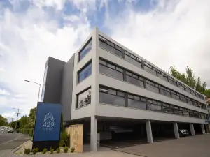 429 Apartments & Suites