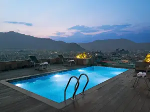 รามาดา อ็องคอร์ โดย วินดแฮม คาทมันดู ทาเมล