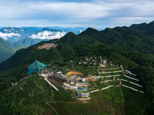 瓏隱·蒼山曉飯店（九皇山後山景區店）