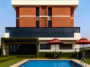 JUN YUE Lagos Landmark Centre  Tafawa Balewa Muritala Airport hotel