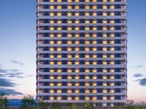 Crystal Hotel Qingdao The Mall of Splendors