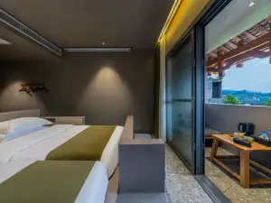 Ximu Hotel (Furong Town Waterfall Branch)