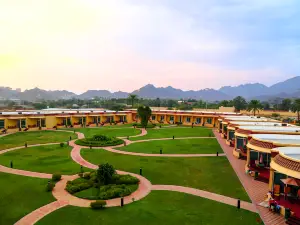 Royal Beach Hotel & Resort