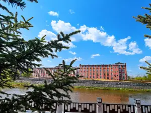 Dongqiao Garden Holiday Hotel