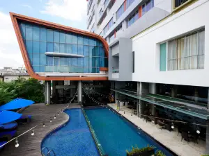 แอสตันจัมบีโฮเทลแอนด์คอนเฟอเรนซ์เซ็นเตอร์