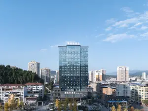 Purple Crystal Hotel