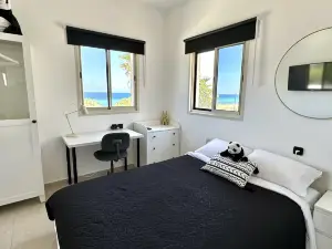 GW951 Gugel Waves Amazing Seaview Apartments