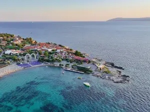 Maya Bistro Hotel & Beach