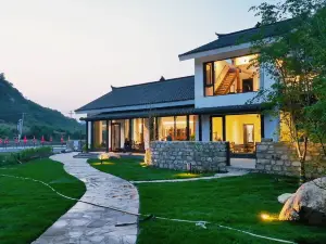 Benxi Fangcaoying Hot Spring Vacation Apartment