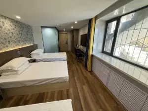 Dongfang Hotel