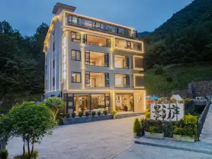 플로럴 호텔 · 잉루 호텔(선눙자 다지우후 지점)