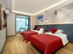 Weihui Lishui Holiday Hotel (Xinxiang Medical College No.1 Affiliated Hospital)