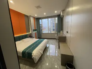 鼎尚413エコノミーホテル（五台山鉄道駅）