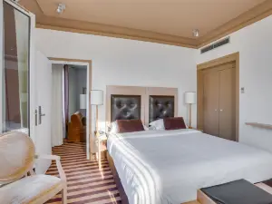 Hotel Duret Paris Champs Elysées