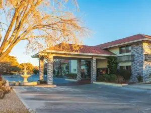 Red Roof Inn & Suites Ridgecrest