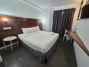T Hotel Tandop