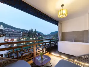 Qiju Shuian High-end Riverview Hostel