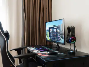 Lingjie E-Sports Hotel (Beihai Hepu High-Speed Railway Station)