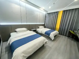 ZR·Light Luxury Hotel
