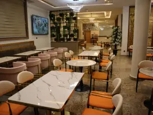 CATHELEA CONVENTION AND SUITES