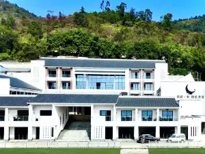 Lilian Hidden World Hotel (Wanlvhu Branch)