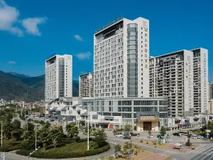 Vienna International Hotel (Yunfu Sports Park)