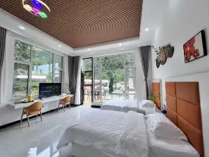 Yunzhi Hotel