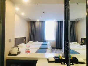 Yopurga County Ruicheng Hotel